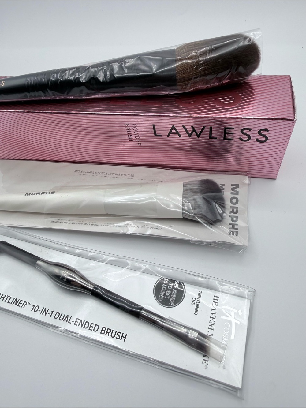NIB Makeup Brush Bundle - LAWLESS, Morphe, & IT Cosmetics (3 Pieces)